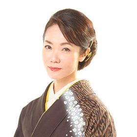 香西かおり 酒の河 ３拍子の切ない曲。