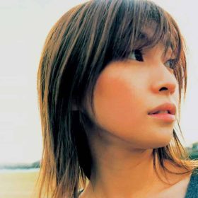 鬼束ちひろ眩暈 裏声がとてもキレイな曲。