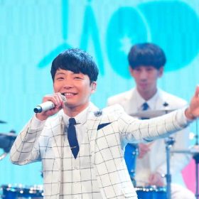 星野源 ＳＵＮ高い声が苦手な男子でも歌えてノリ良く盛り上がれそうな曲。