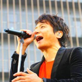 ポルノグラフィティー　今宵、月が見えずともは高い声の練習になる曲。