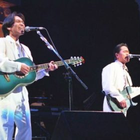 class 夏の日の1993 高い声の練習曲。