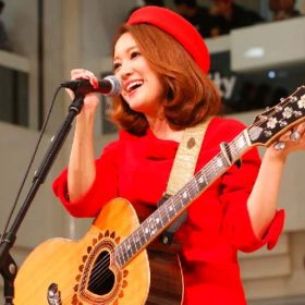 chay 好きで好きで好きすぎて 女子心満載の最高の女子曲
