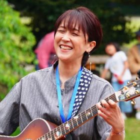あさみちゆき 出さない手紙を書いています 物語性のある歌。