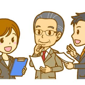 その場で適切に声を変化させるべきです。