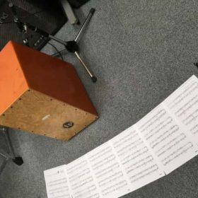 頭のイメージを体で具現化する。
