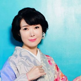 田川寿美 心化粧 低い声から始まり最後で歌い上げるのが難しい曲。