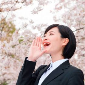 生まれて初めて出す声。