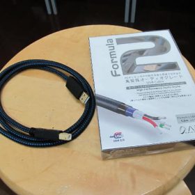PCとオーディオインターフェイスを繋ぐ線を良いものにした。