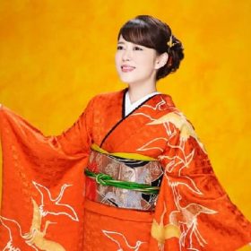 丘みどり 神の鶴 元アイドルでも演歌は良い。