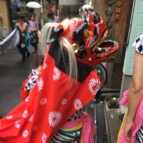 太鼓好きで夏祭りも参加した。