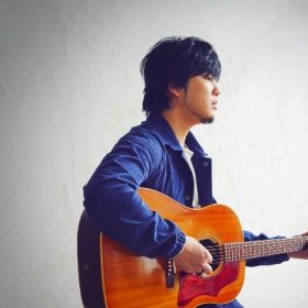 秦基博　朝が来る前に 裏声に変化させるのが難しい曲。